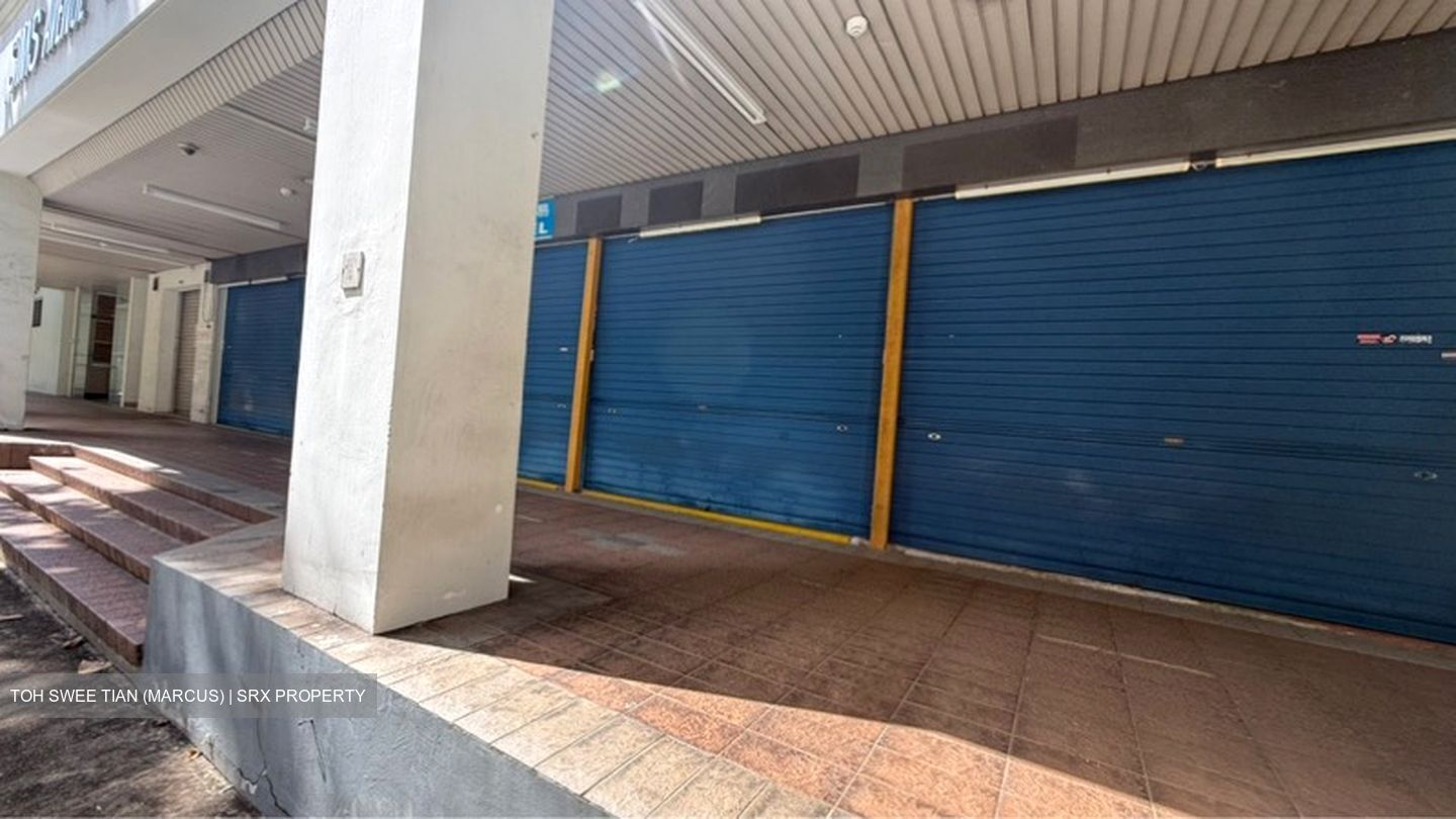 Sims Avenue Centre (D14), Retail #556692961